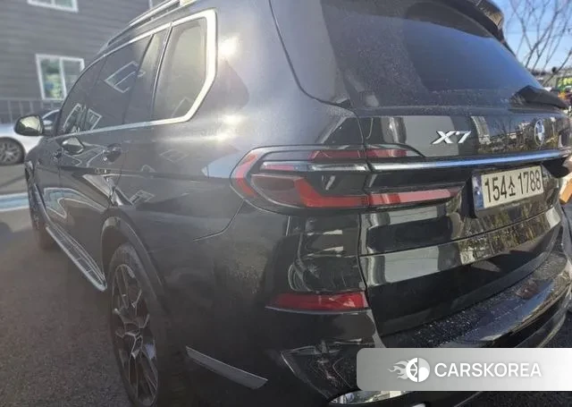 BMW X7 (G07) 2023 Черный из Кореи, фото 4