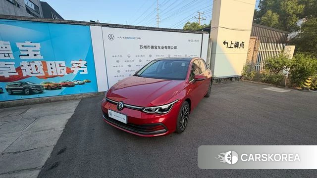 Volkswagen Golf 2023 Красный из Китая, фото 4