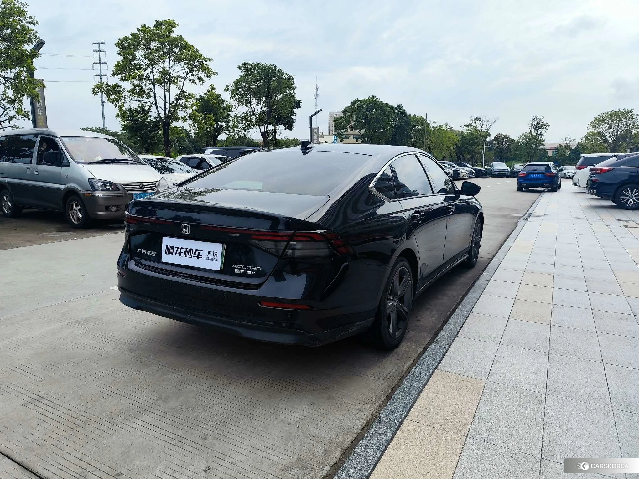Honda Accord PHEV 2023 Синий из Китая, фото 4