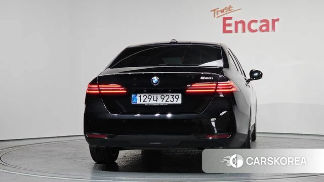 BMW 5 Series (G60) id 3921603 из Кореи 14