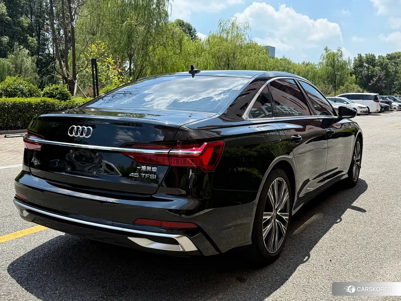 Audi A6L id 4547322 из Китая 10
