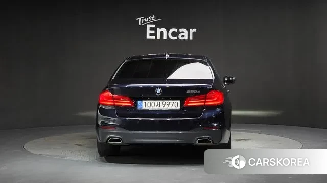 BMW 5 Series (G30) id 3029119 из Кореи 14