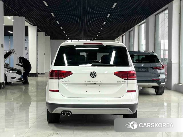 Volkswagen Touran L id 4256824 из Китая 11