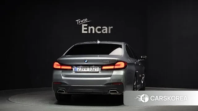 BMW 5 Series (G30) id 3560919 из Кореи 14