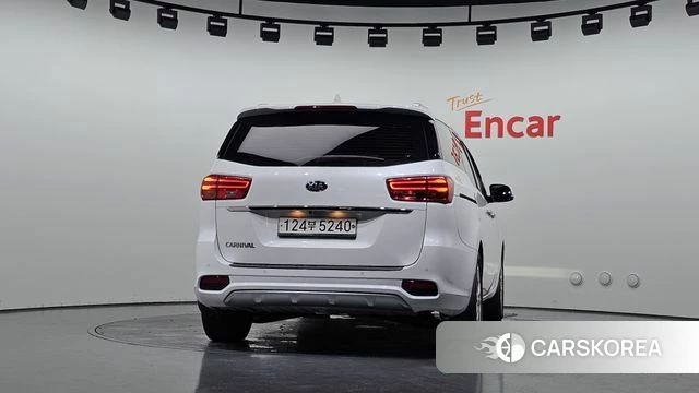 Kia The New Carnival id 4751038 из Кореи 23