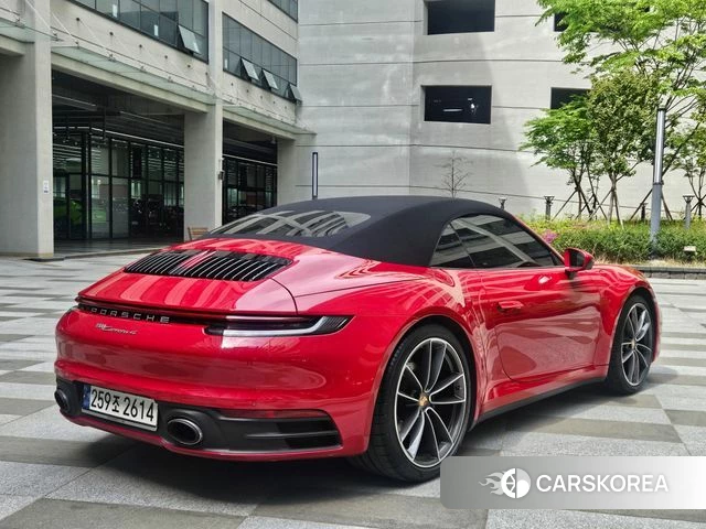 Porsche 911(992) id 4523866 из Кореи 14