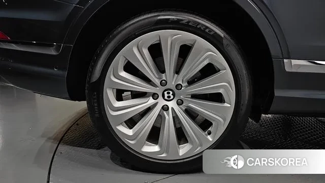 Bentley Bentayga id 3373506 из Кореи 14