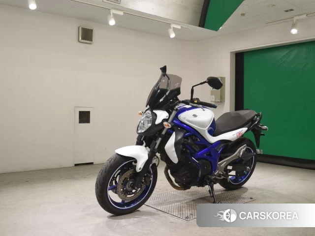 Проданный Suzuki GLADIUS 400 2012 из Японии, фото 5