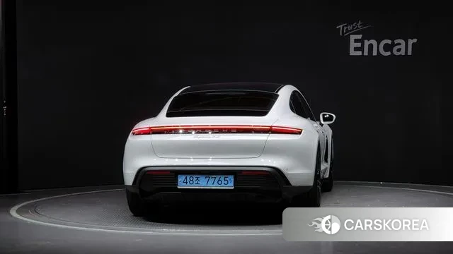 Porsche Taycan id 3002434 из Кореи 14