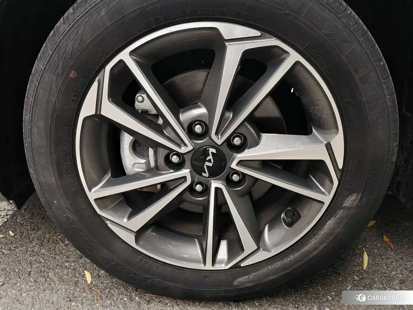 Kia K3 2023 Silver/gray из Китая, фото 6