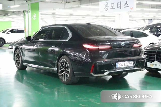 BMW 7 Series (G70) id 4401306 из Кореи 14