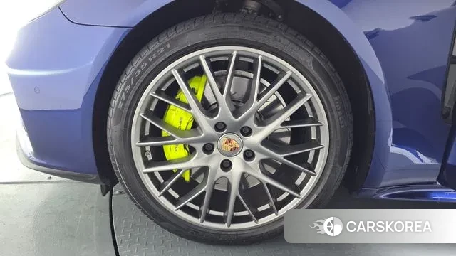 Porsche Panamera (971) id 3771378 из Кореи 14
