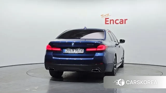 BMW 5 Series (G30) id 3519349 из Кореи 14