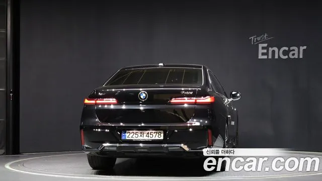 BMW 7 Series (G70) id 2794968 из Кореи 14