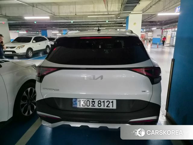 Kia The New Sportage 5th Generation Hybrid 2024 Белый из Кореи, фото 4
