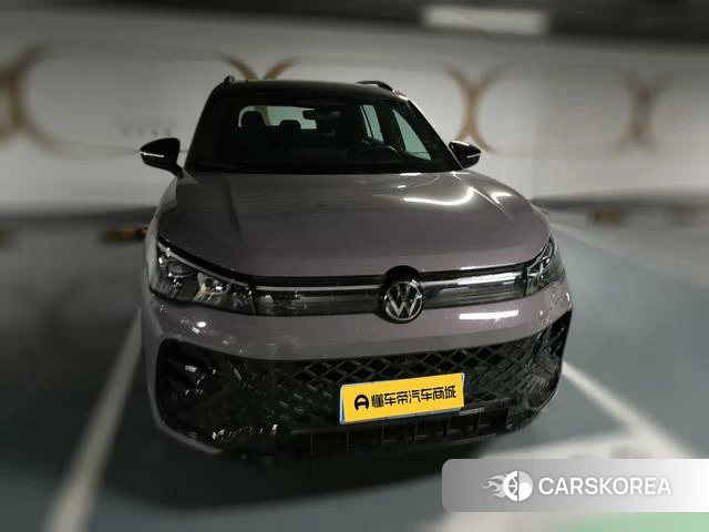 Volkswagen Tiguan L 2026 Темно-серый из Китая, фото 4