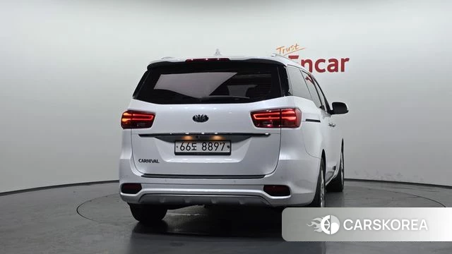 Kia The New Carnival id 4390257 из Кореи 24