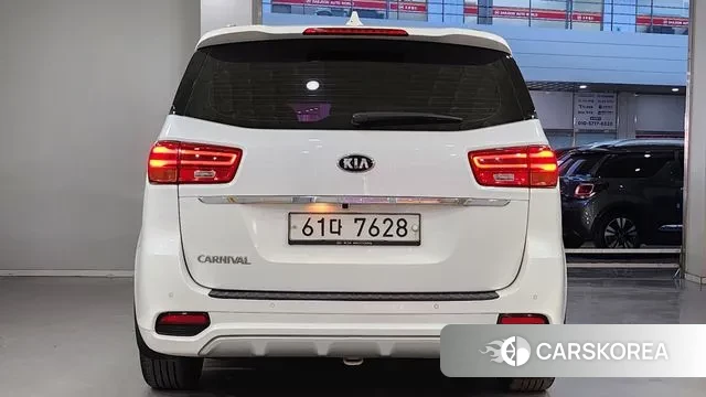 Kia The New Carnival id 3757103 из Кореи 14