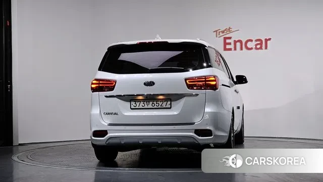 Kia The New Carnival id 3672406 из Кореи 14