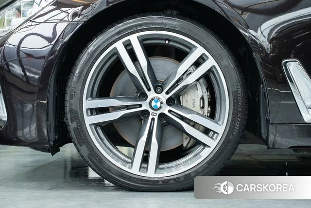 BMW 7 series id 4216341 из Китая 34