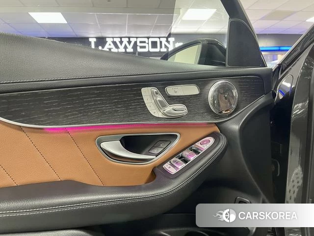 Mercedes-Benz GLC Coupe id 4257139 из Китая 9