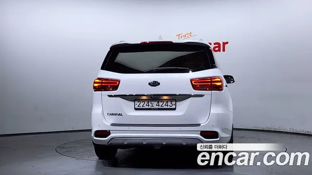 Kia The New Carnival id 2471174 из Кореи 14