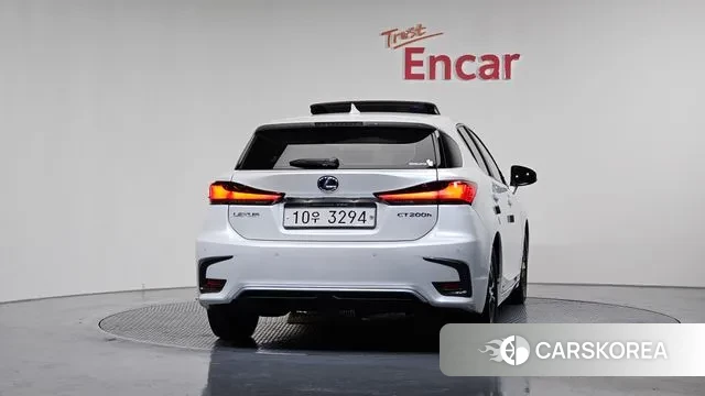 Lexus CT200h id 3449857 из Кореи 14