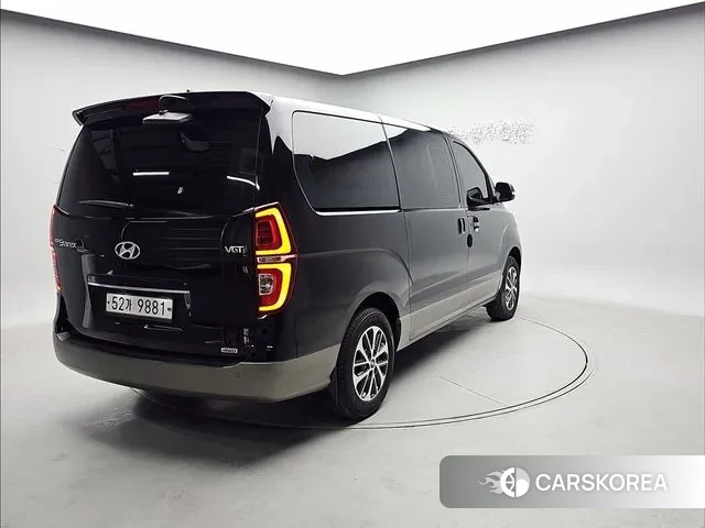 Hyundai The New Grand Starex id 3773137 из Кореи 14