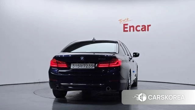 BMW 5 Series (G30) id 4683930 из Кореи 27