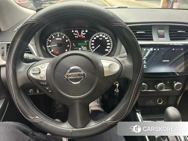 Nissan Xuan Yi 2024 Белый из Китая, фото 4