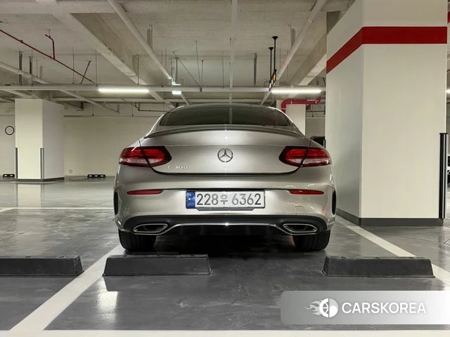 Mercedes-Benz C-Class W205 2023 Песочный из Кореи, фото 4