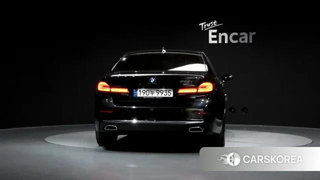 BMW 5 Series (G30) id 3316880 из Кореи 14