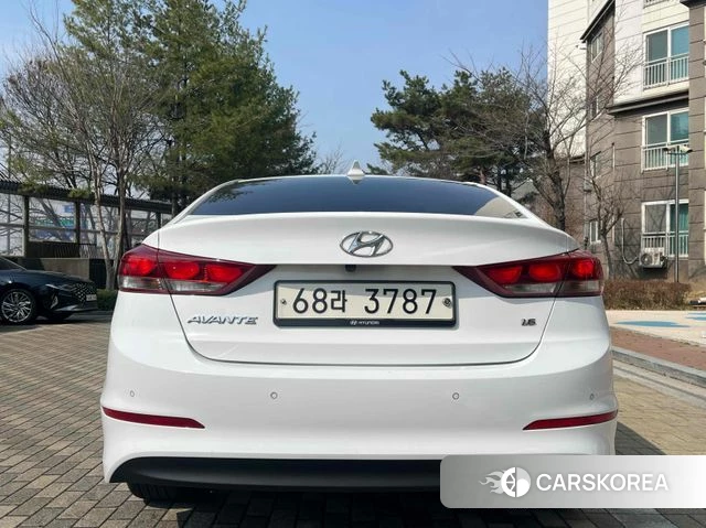 Hyundai Avante AD id 3834828 из Кореи 14