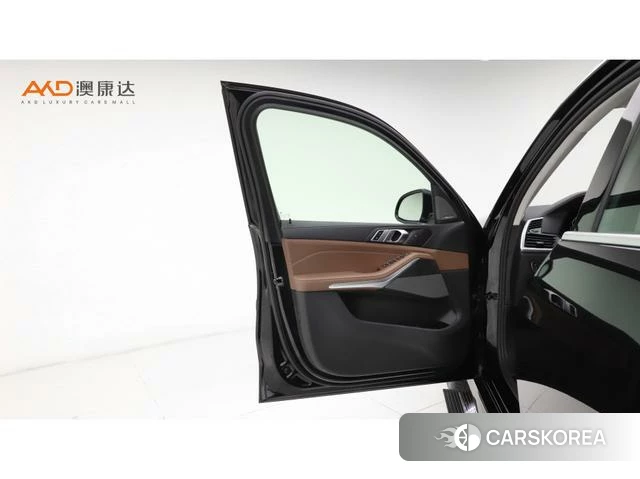 BMW X5 (imported) 2022 Черный из Китая, фото 4