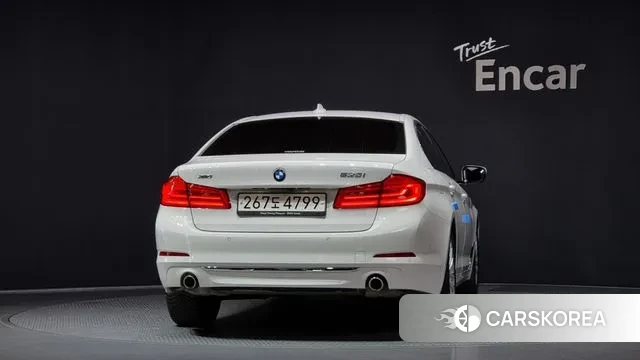 BMW 5 Series (G30) id 3155922 из Кореи 14