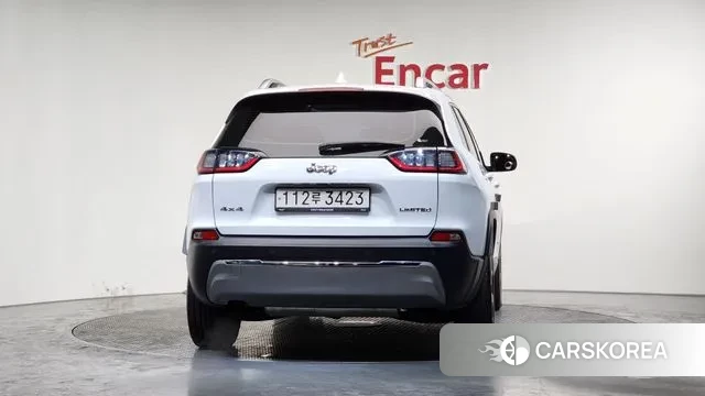 Jeep Cherokee (KL) id 3671868 из Кореи 14