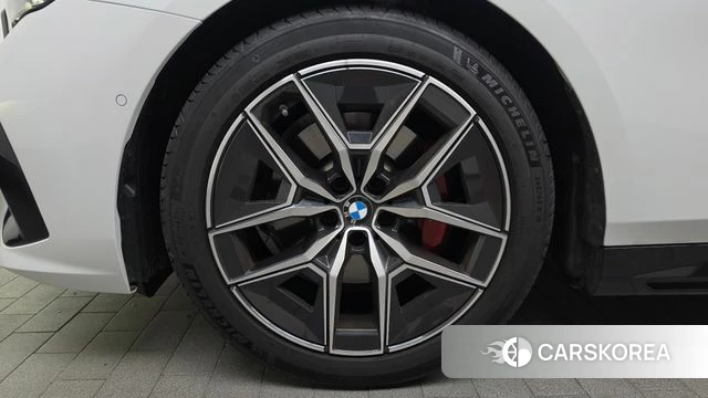 BMW 5 Series (G60) id 4767297 из Кореи 31