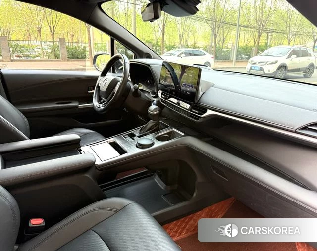 Toyota Saina 2022 Черный из Китая, фото 4