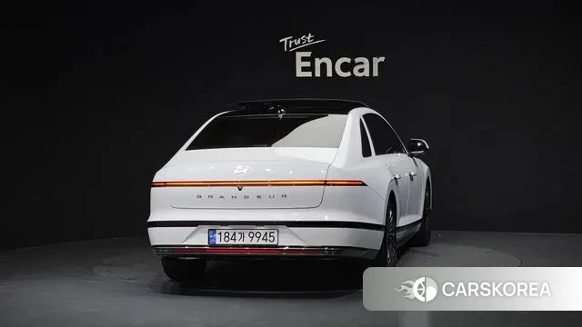 Hyundai Grandeur (GN7) id 3006982 из Кореи 14