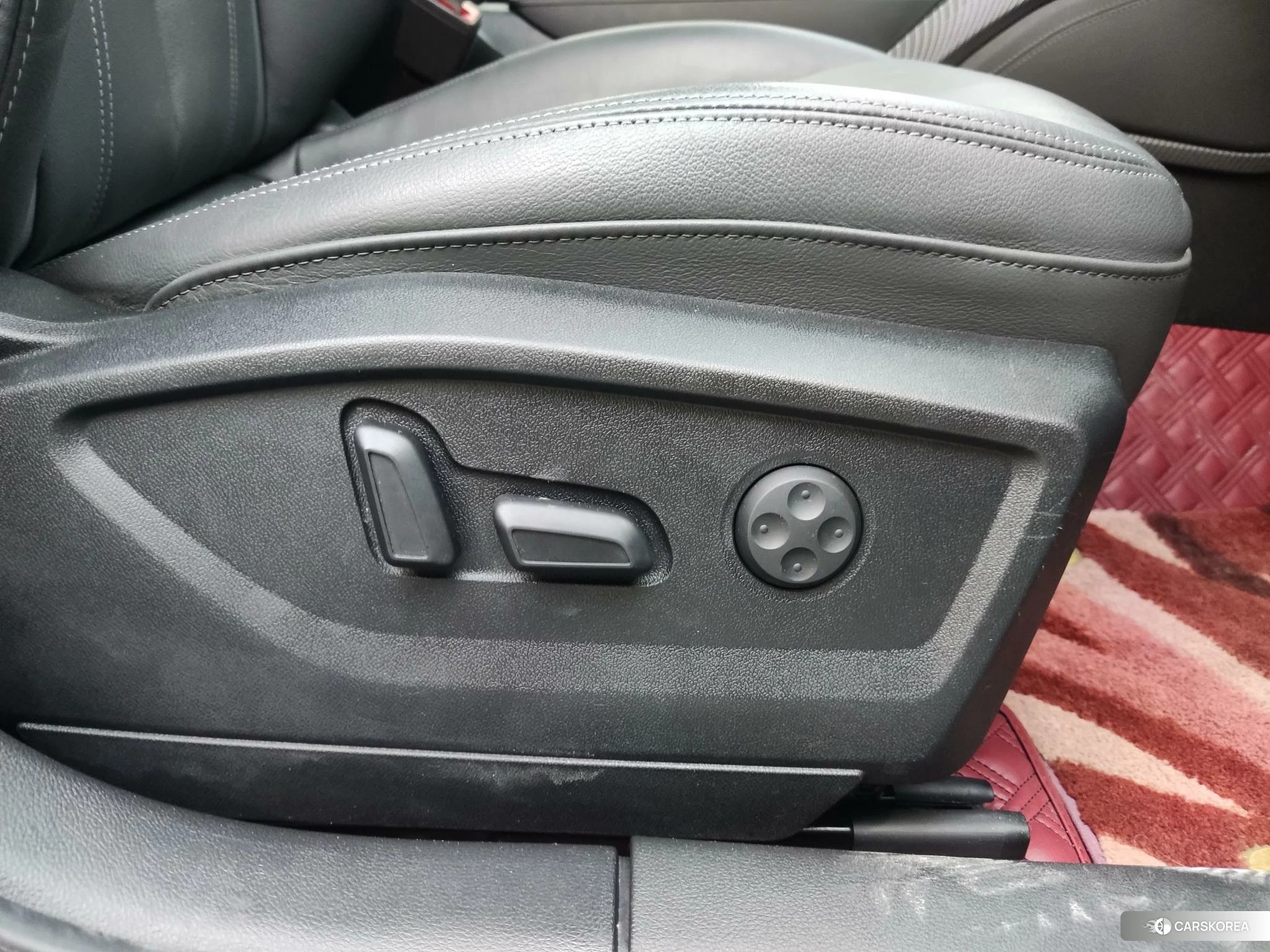 Audi Q2L id 4453677 из Китая 16