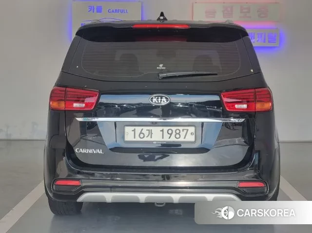 Kia The New Carnival id 3541416 из Кореи 14