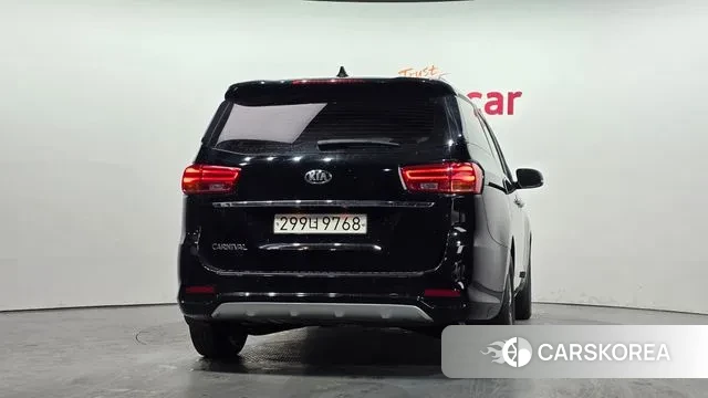 Kia The New Carnival id 3588387 из Кореи 14