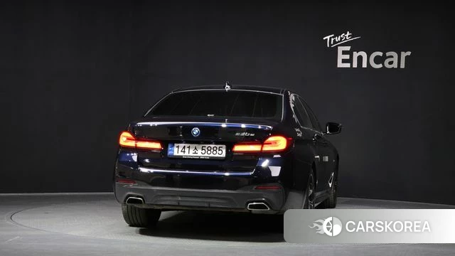 BMW 5 Series (G30) id 3812268 из Кореи 14