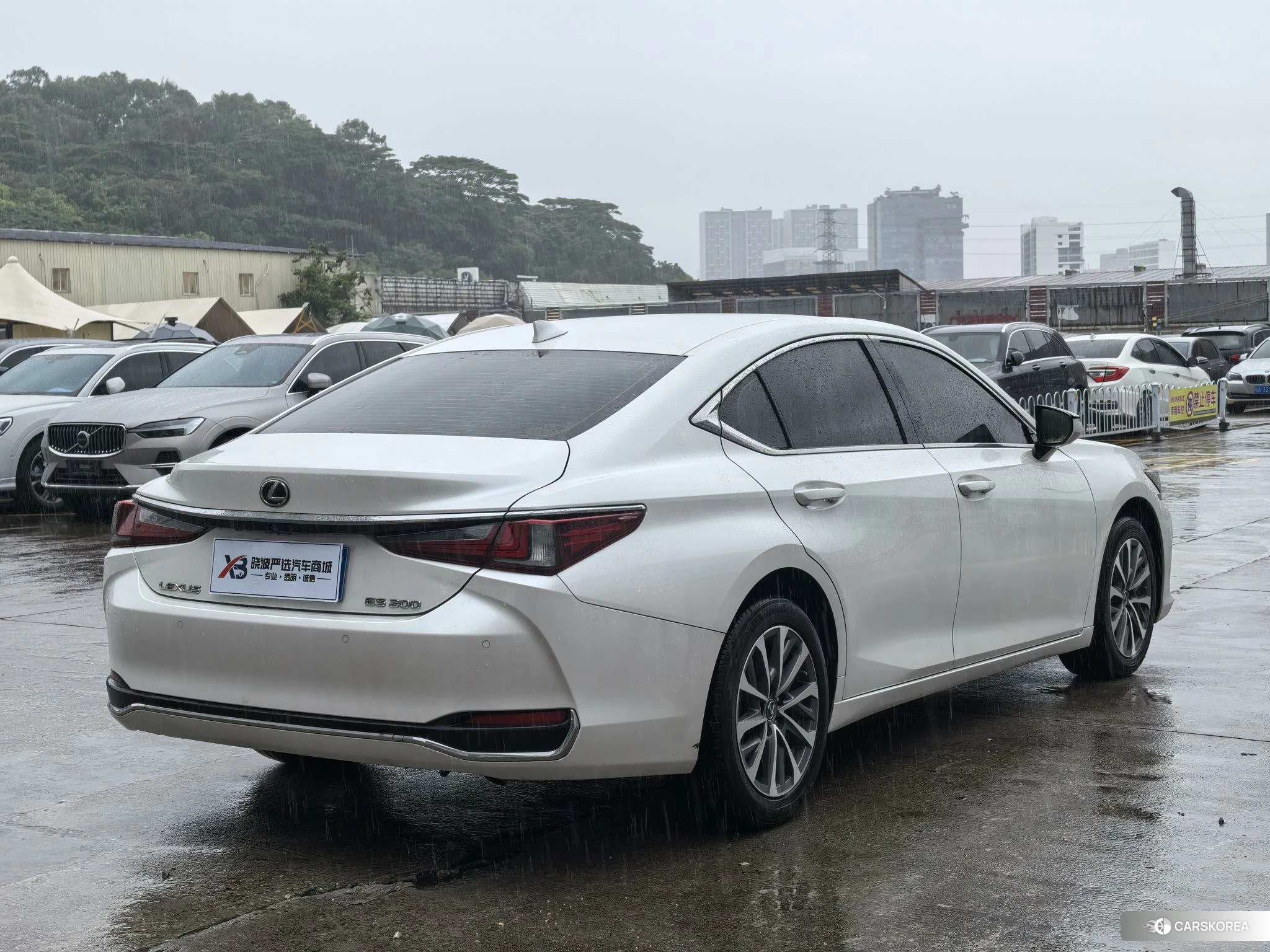 Lexus ES id 4468015 из Китая 15