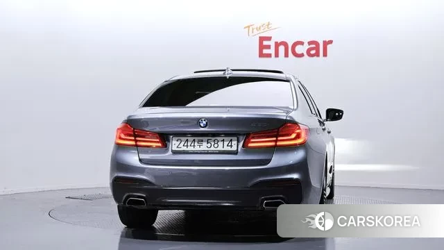 BMW 5 Series (G30) id 3065489 из Кореи 14