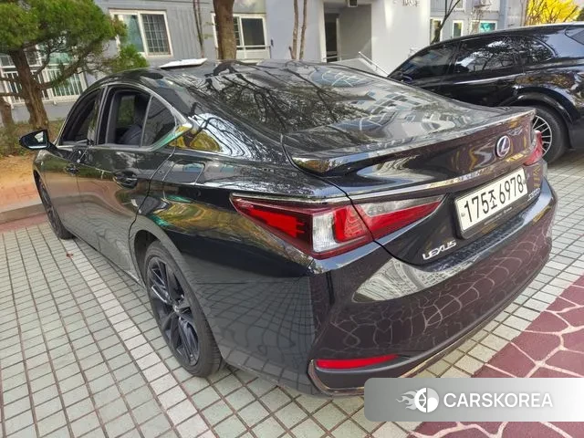 Lexus ES300h 7th generation id 3343101 из Кореи 9