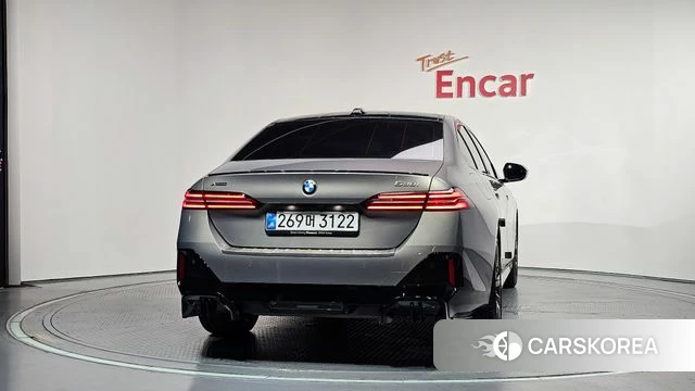 BMW 5 Series (G60) id 4729871 из Кореи 31