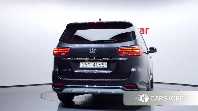 Kia The New Carnival id 3363120 из Кореи 14