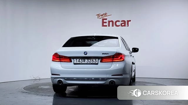 BMW 5 Series (G30) id 4638153 из Кореи 32
