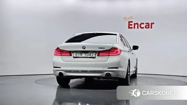 BMW 5 Series (G30) id 3193612 из Кореи 14